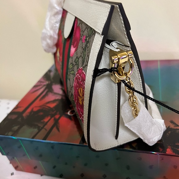 ‼️SOLD‼️ Authentic Gucci Flora Chain Shoulder Bag - Picture 13 of 14